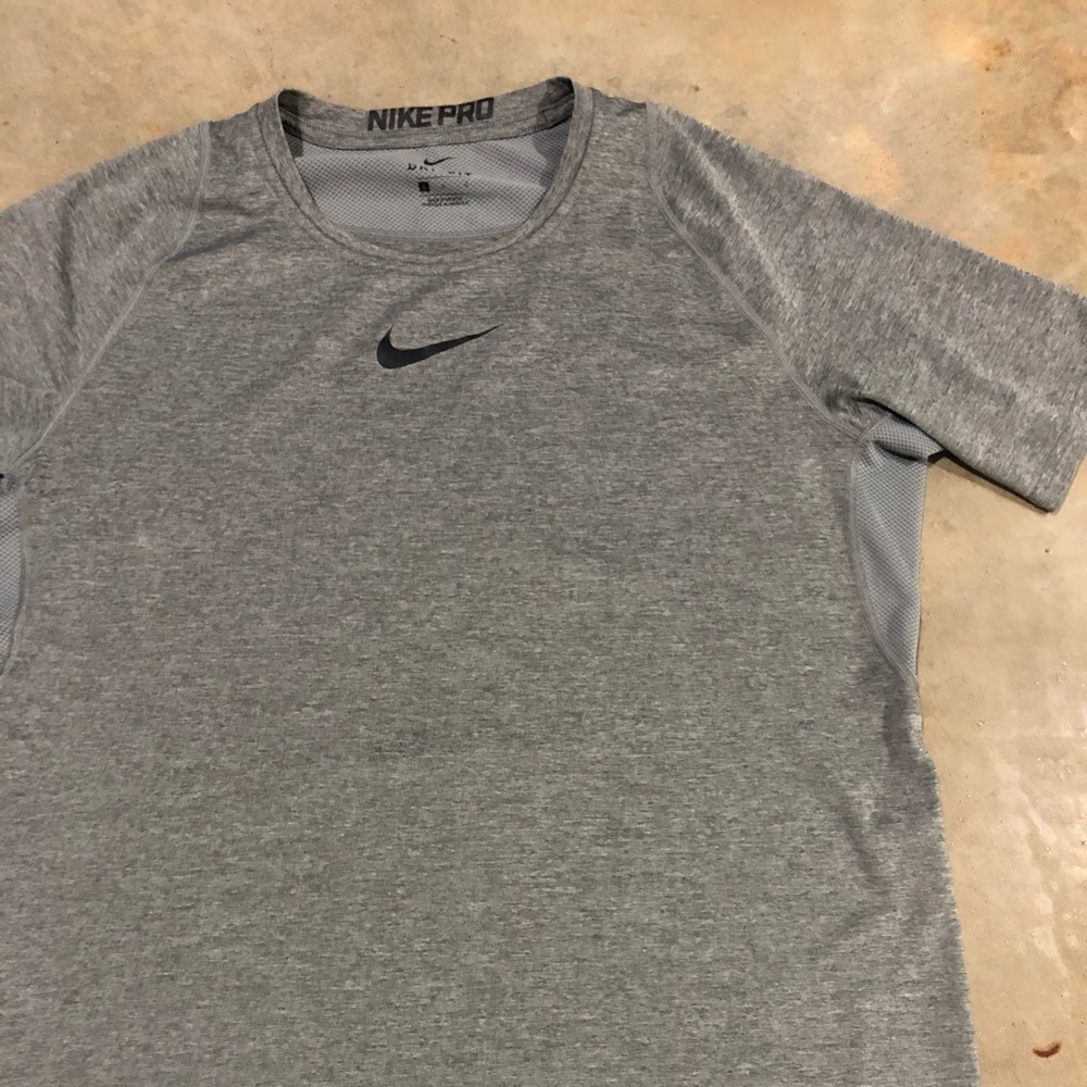 Nike T Shirt